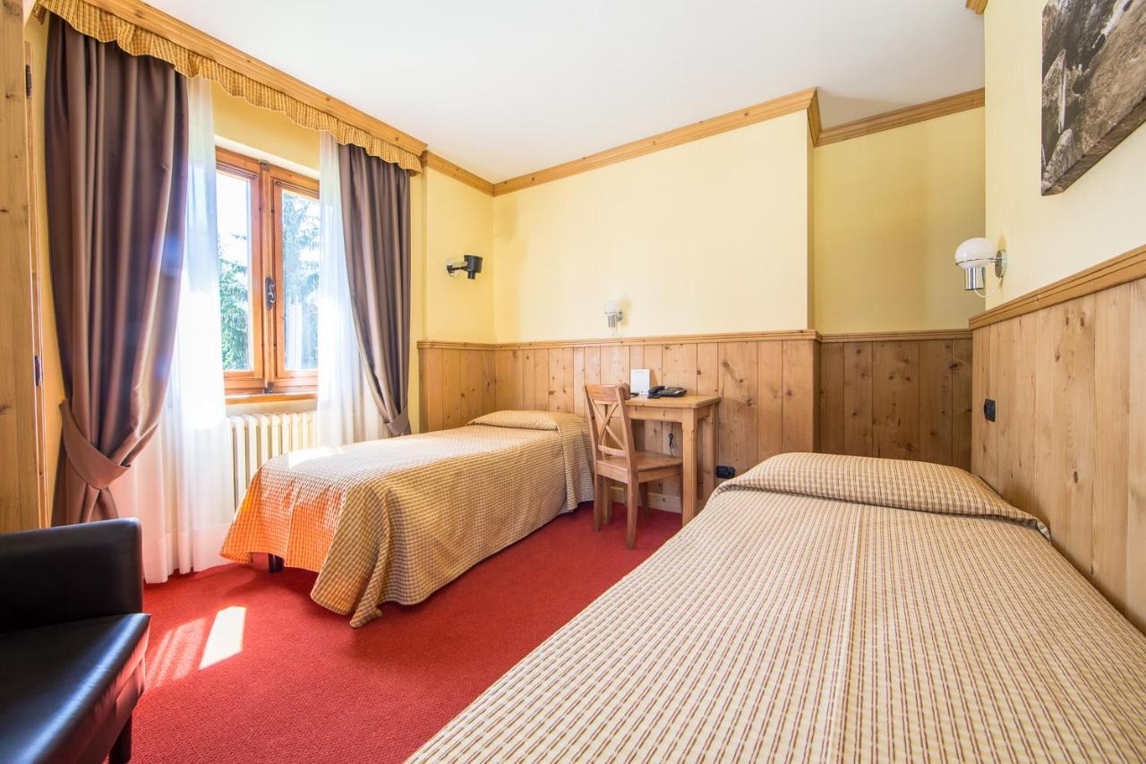 Hotel Crampon Courmayeur Exterior foto